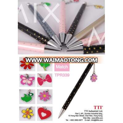 Charm Pen Fancy plastic ball pens with figurine logo school cartoon pen SA8000 Sedex factory audit OEM dangling