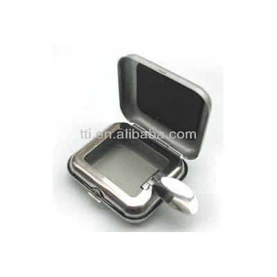 Pocket Ashtrays in metal wth flip